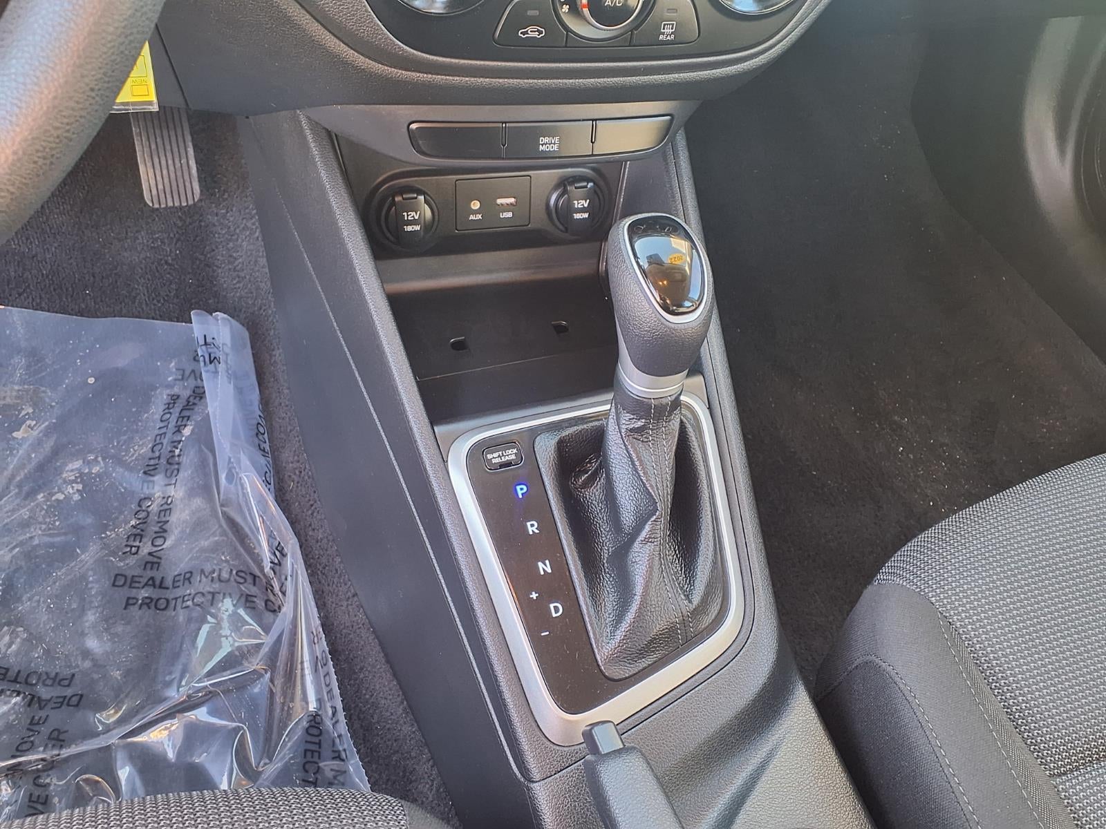 2022 Hyundai ACCENT SE