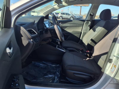 2022 Hyundai ACCENT SE