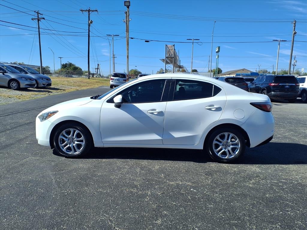 2017 Toyota Yaris iA Base