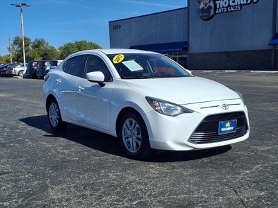 2017 Toyota Yaris iA Base