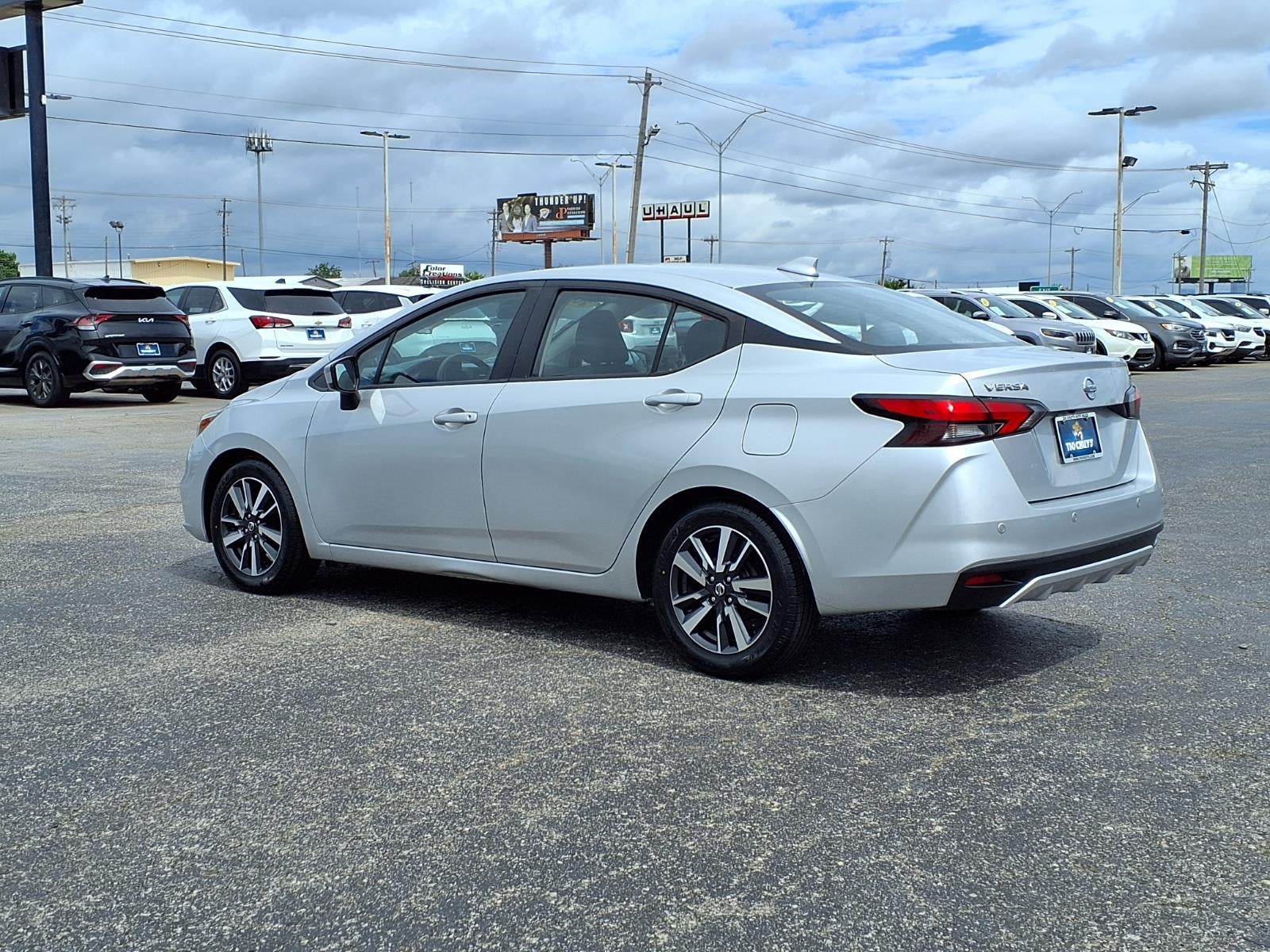 2021 Nissan Versa SV