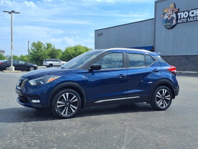 2019 Nissan Kicks SR