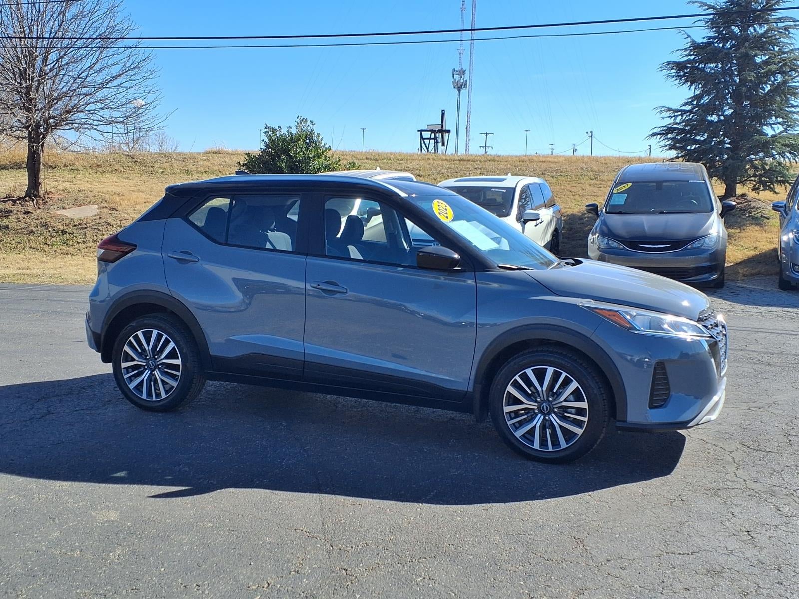 2023 Nissan Kicks SV