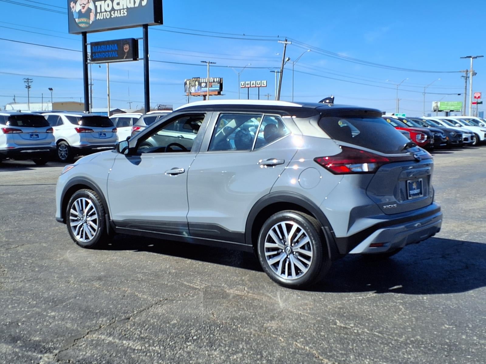 2023 Nissan Kicks SV