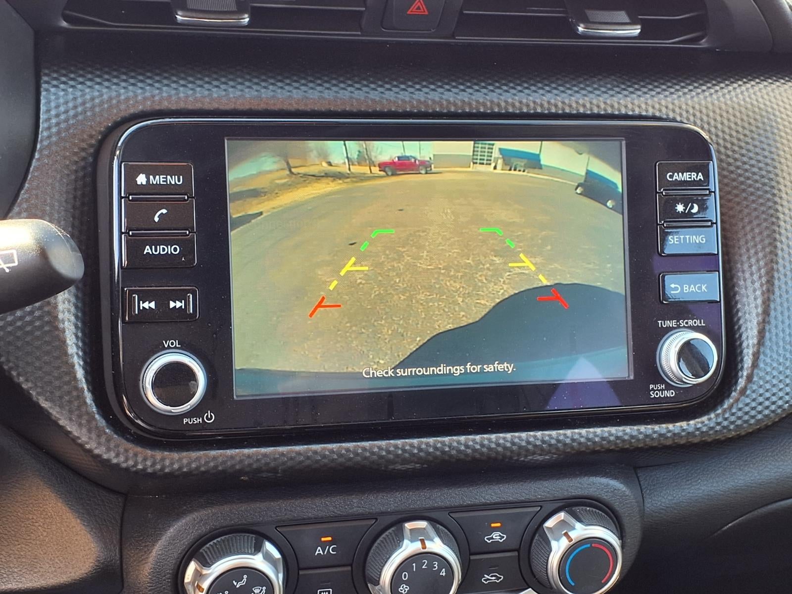 2023 Nissan Kicks SV