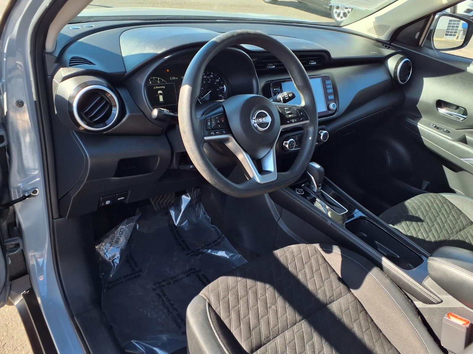 2023 Nissan Kicks SV