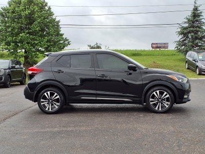 2020 Nissan Kicks SR