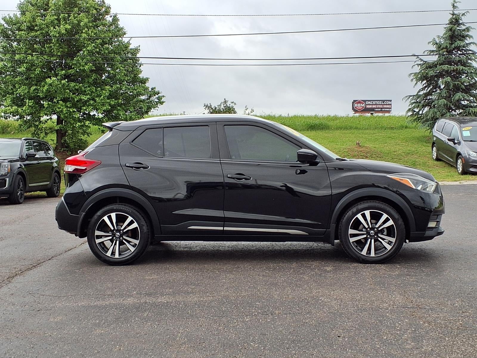 2020 Nissan Kicks SR