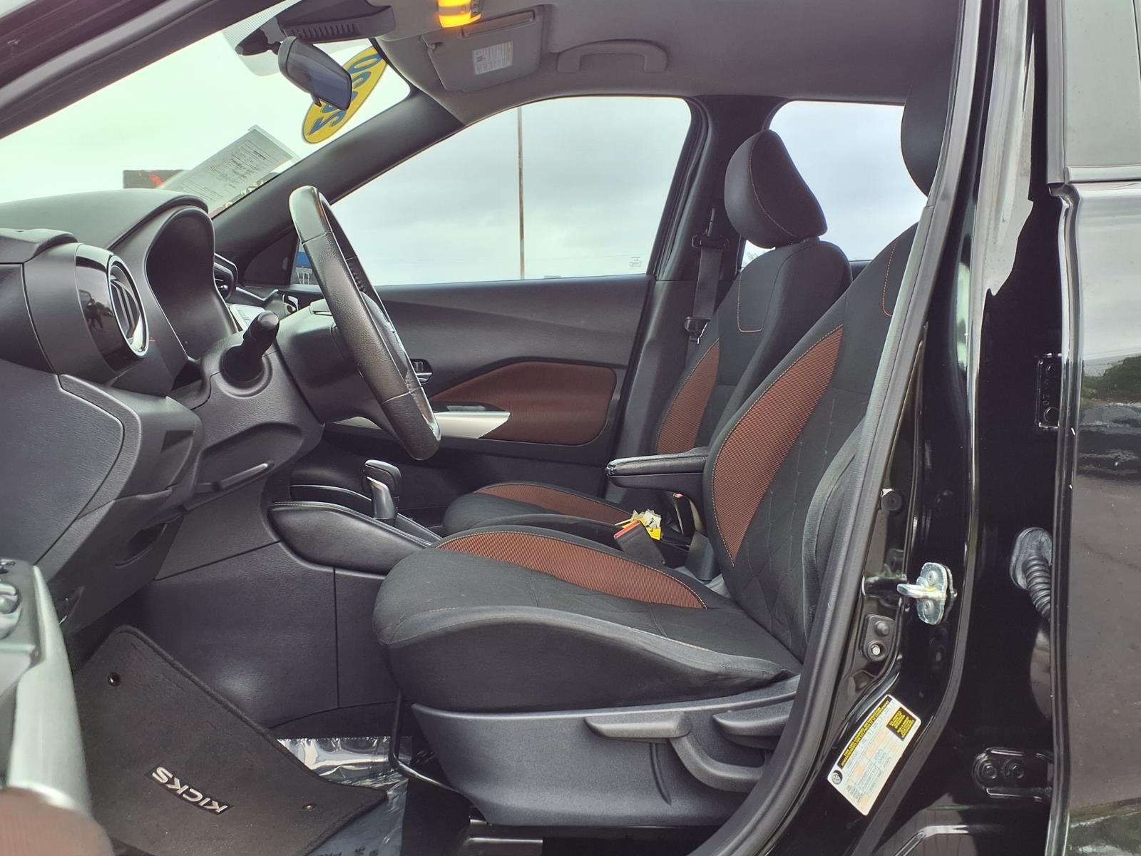 2020 Nissan Kicks SR