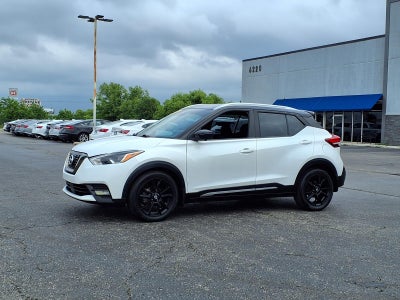 2020 Nissan Kicks SR