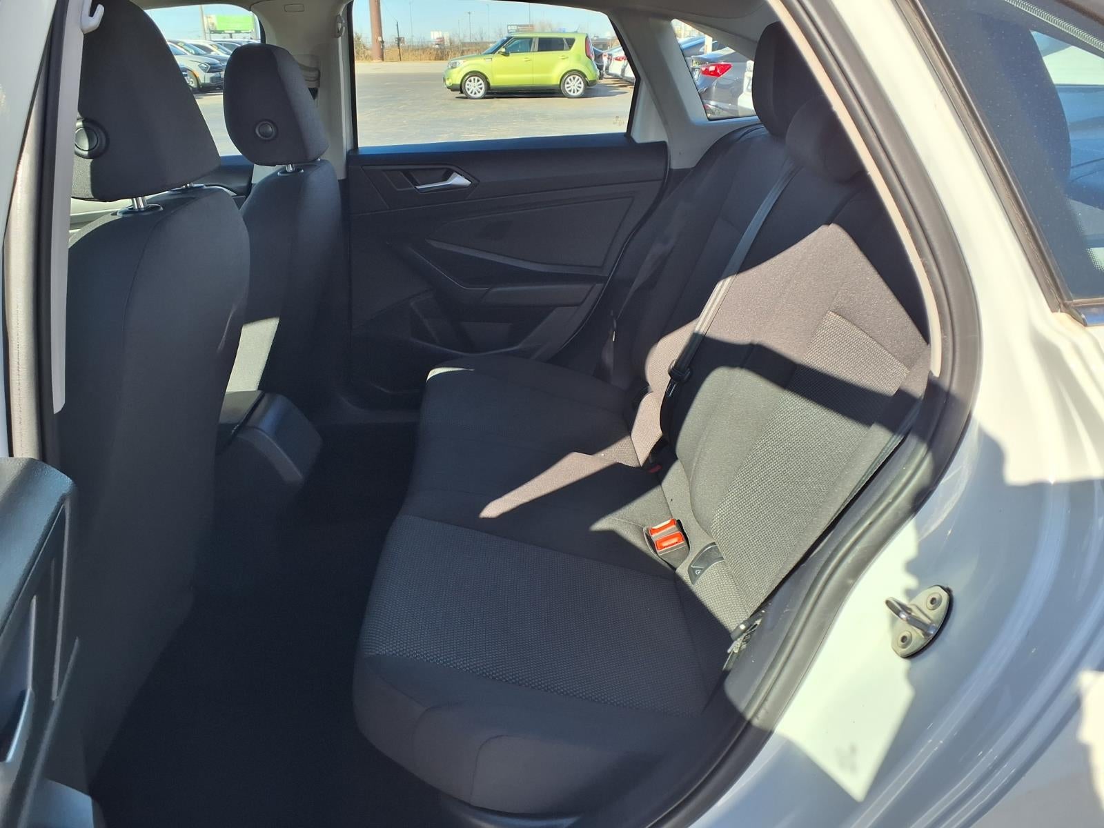 2019 Volkswagen Jetta Base