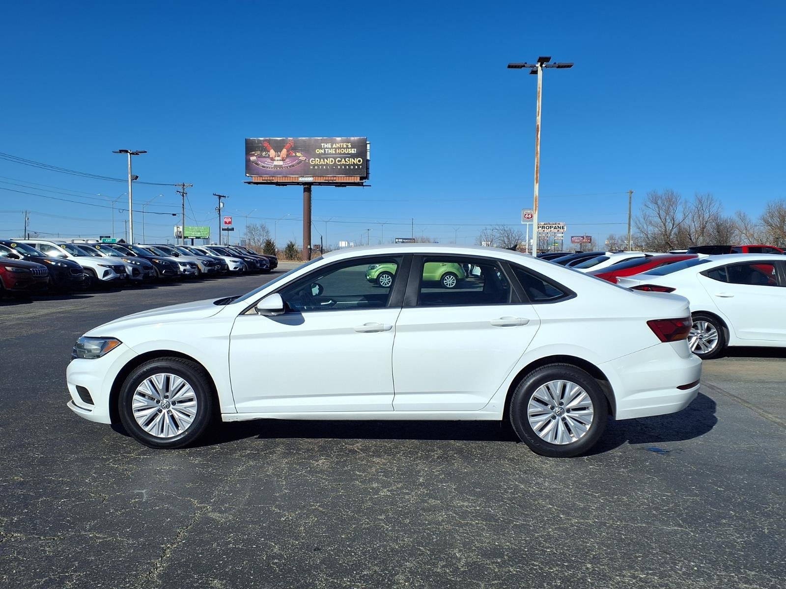 2019 Volkswagen Jetta Base