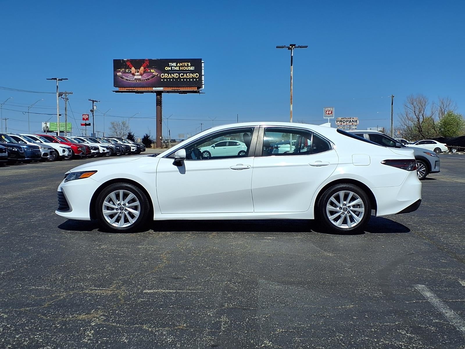 2023 Toyota Camry LE