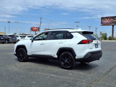 2022 Toyota RAV4 Hybrid XLE