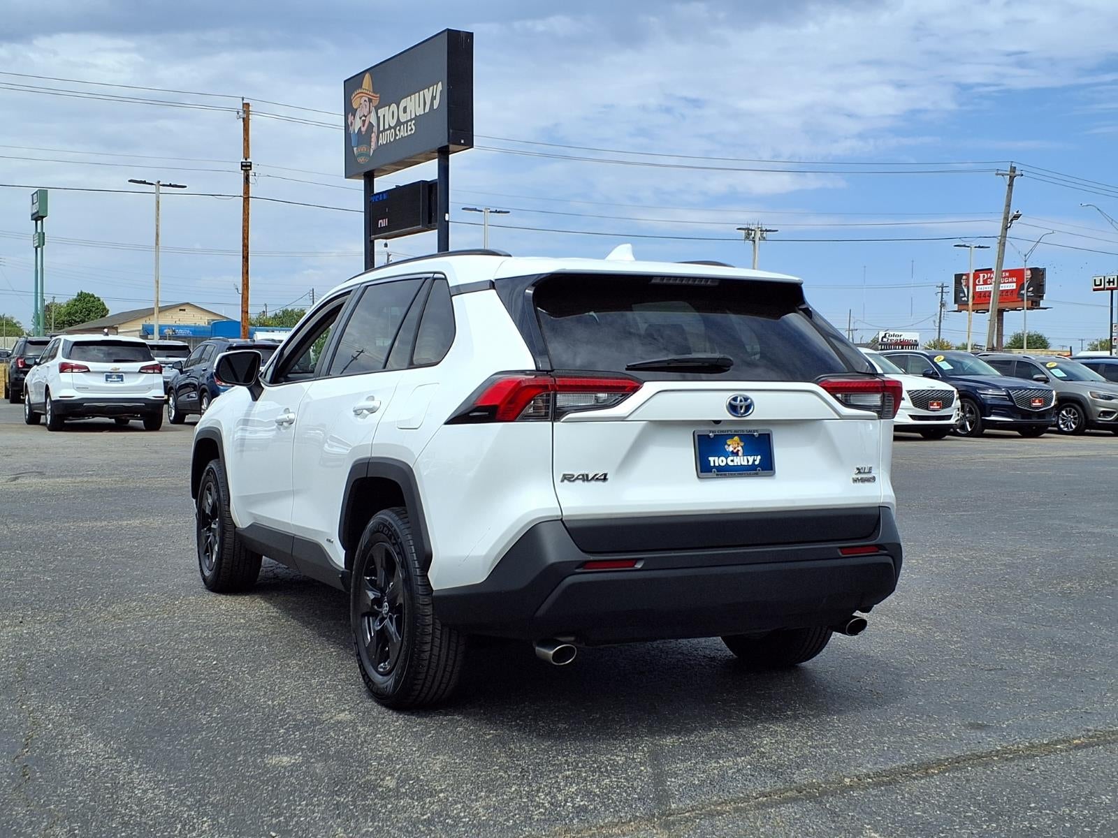 2022 Toyota RAV4 Hybrid XLE