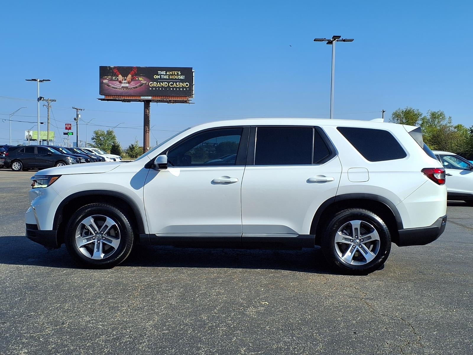 2023 Honda Pilot EX-L 8 Passenger