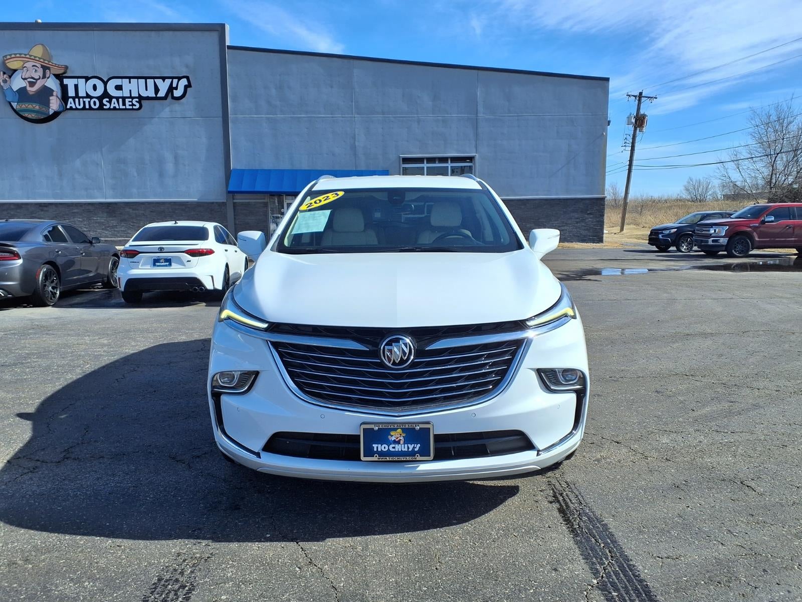 2023 Buick Enclave Essence