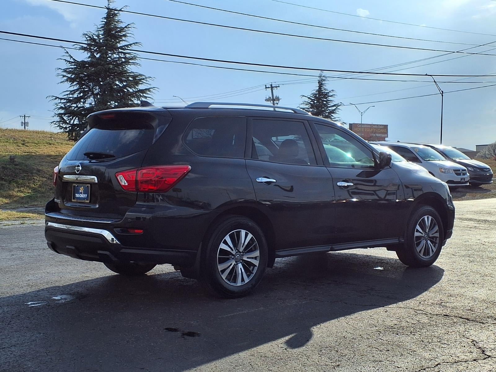 2020 Nissan Pathfinder S