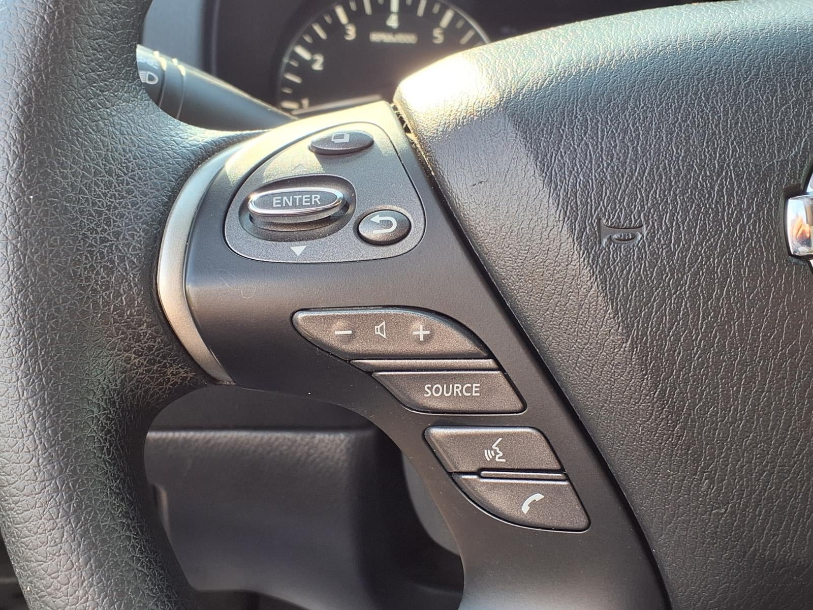 2020 Nissan Pathfinder S