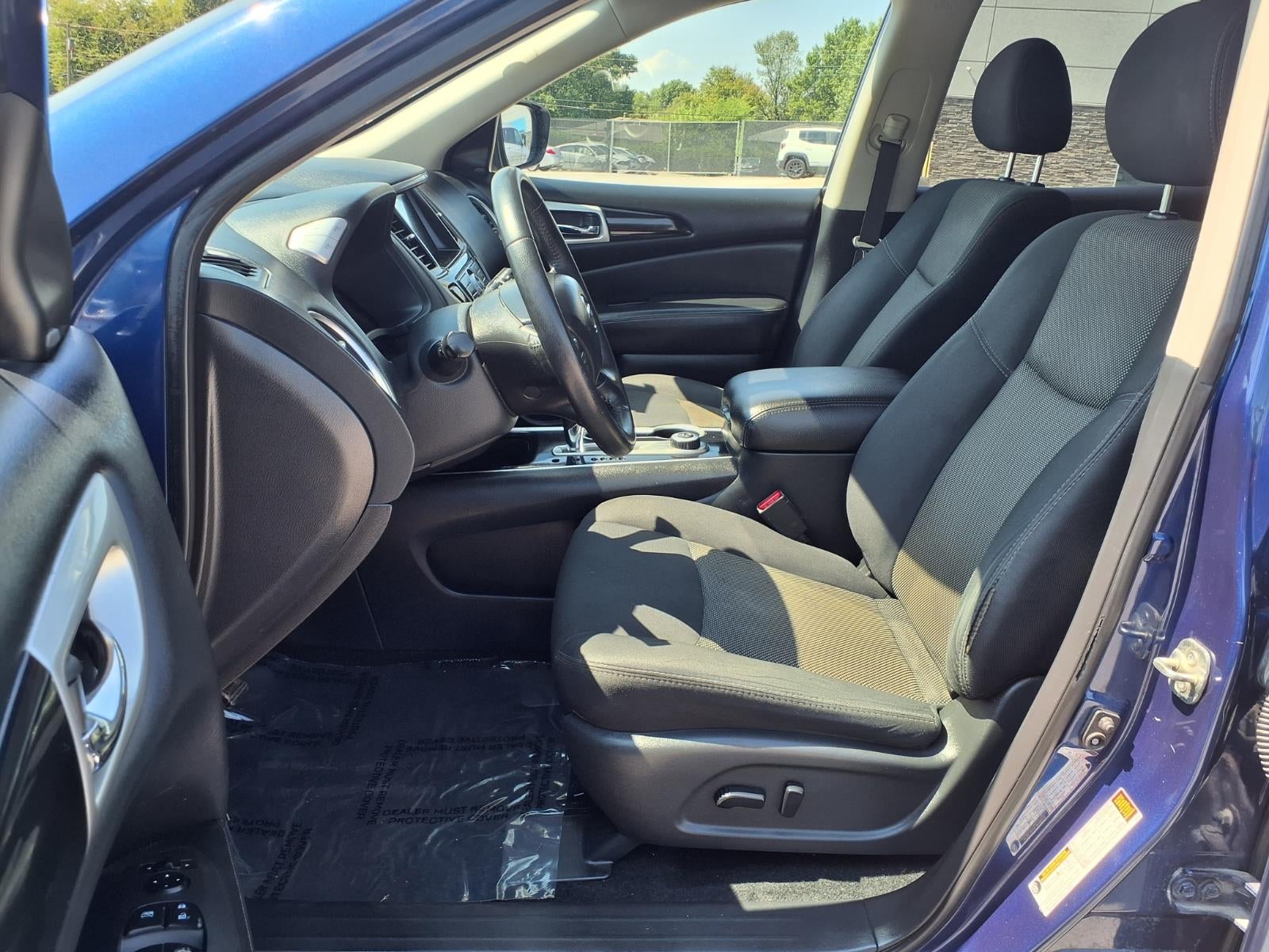 2019 Nissan Pathfinder SV
