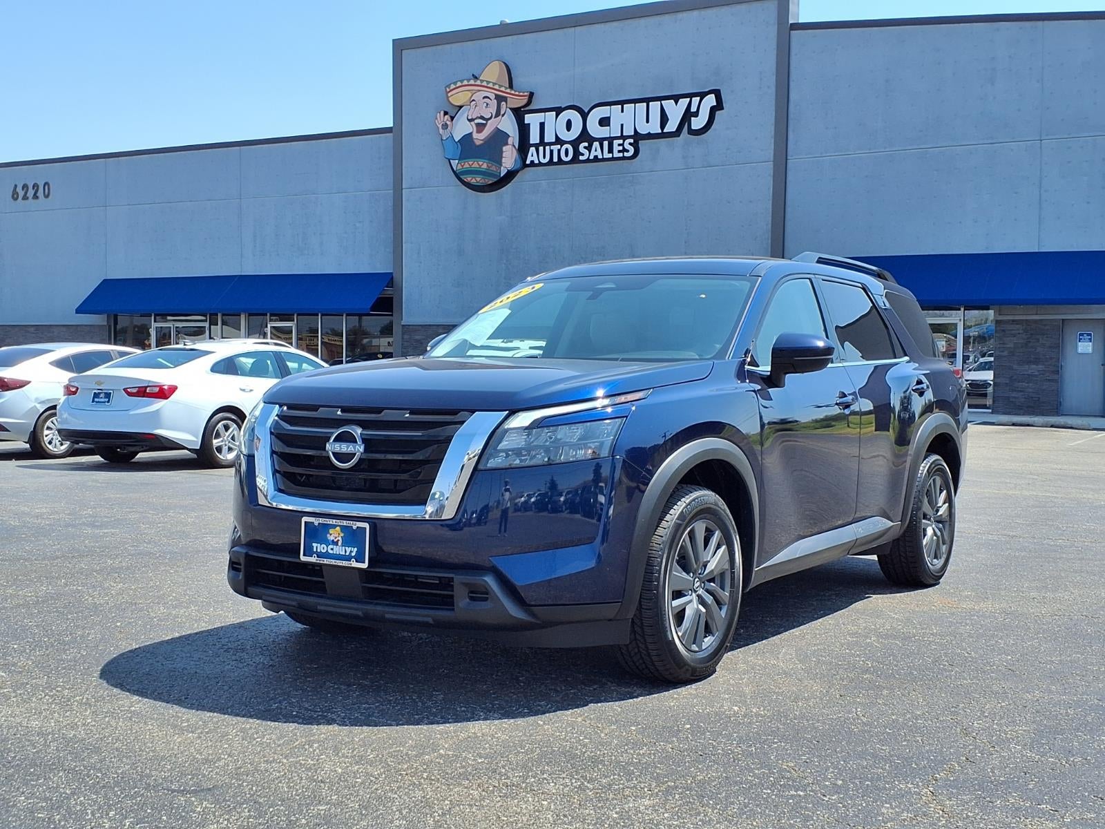 2023 Nissan Pathfinder SV