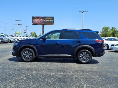 2023 Nissan Pathfinder SV