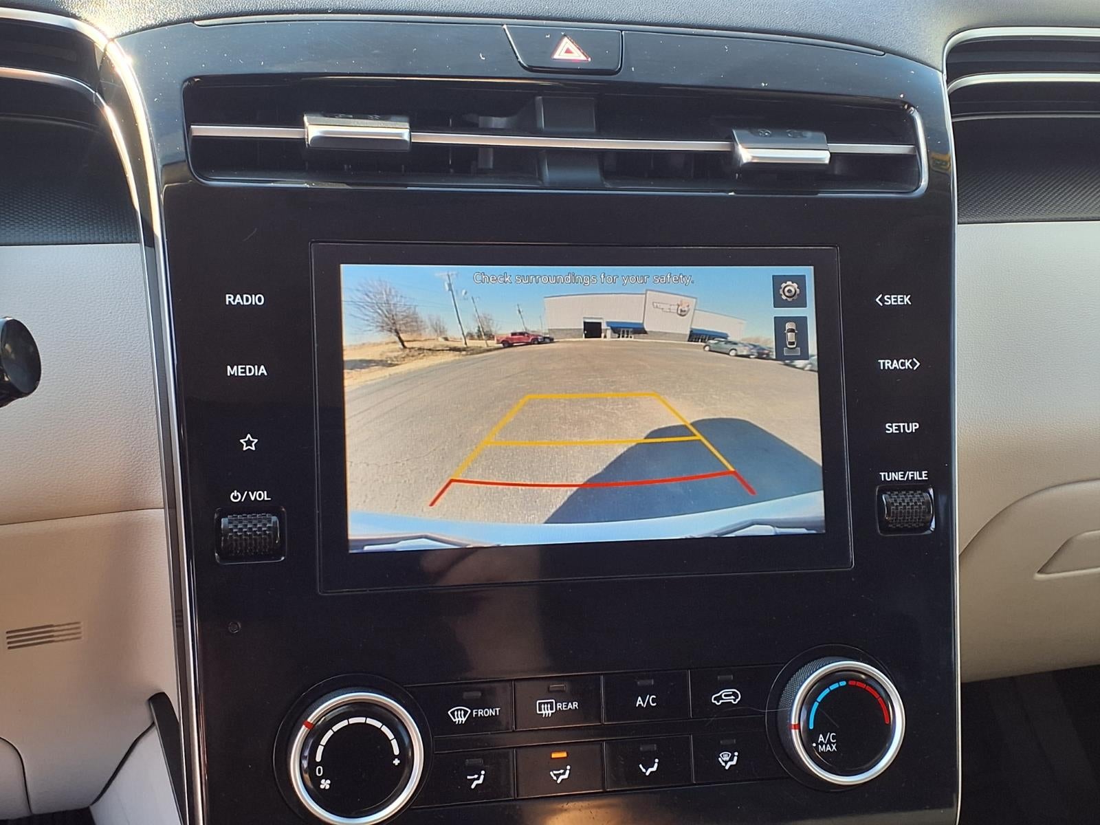 2022 Hyundai TUCSON SE