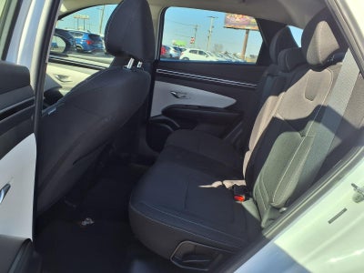 2022 Hyundai TUCSON SE