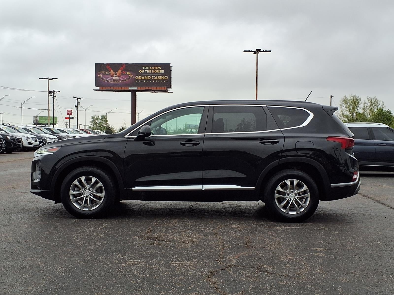 2020 Hyundai SANTA FE SE