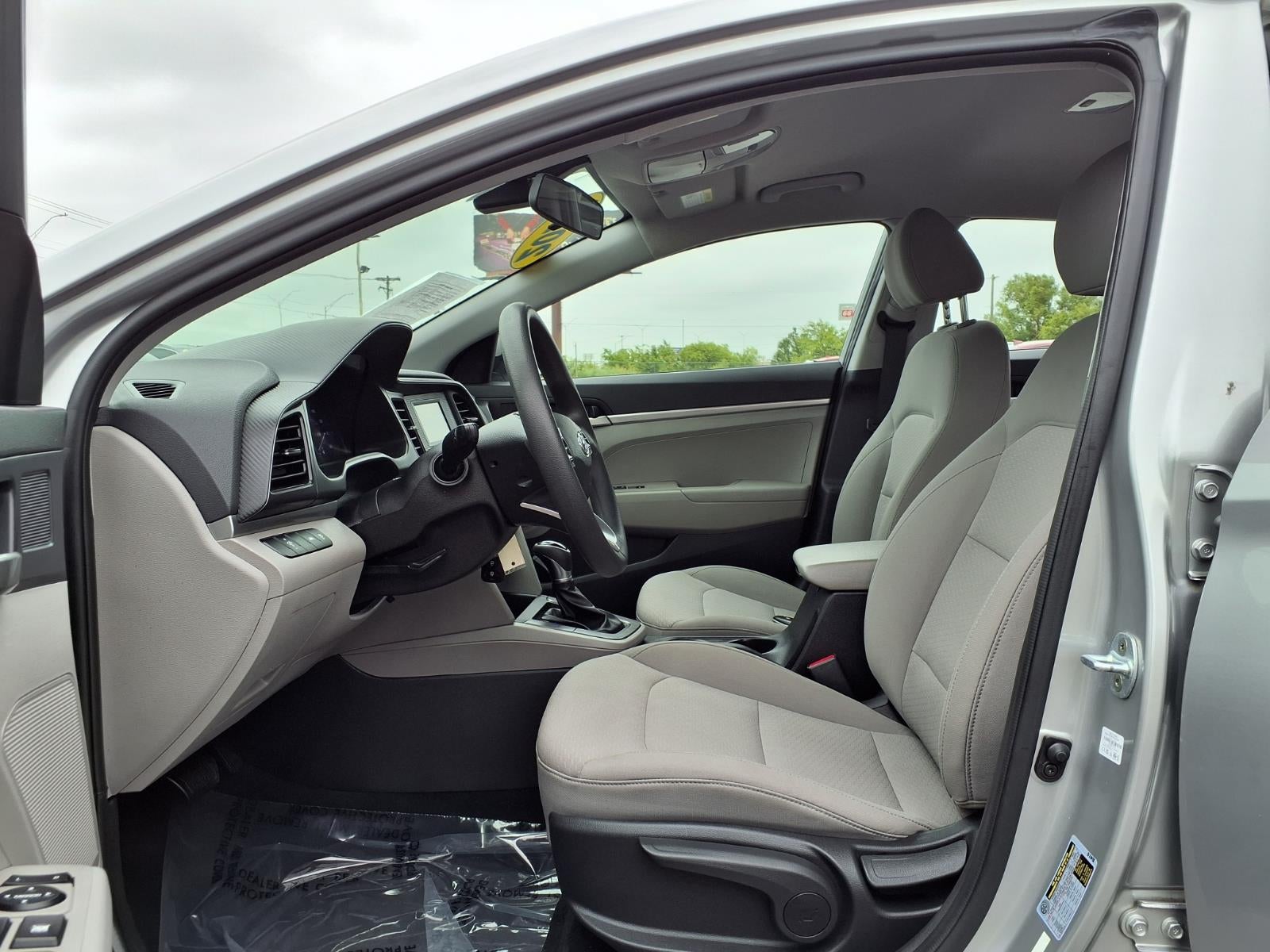 2020 Hyundai ELANTRA SE