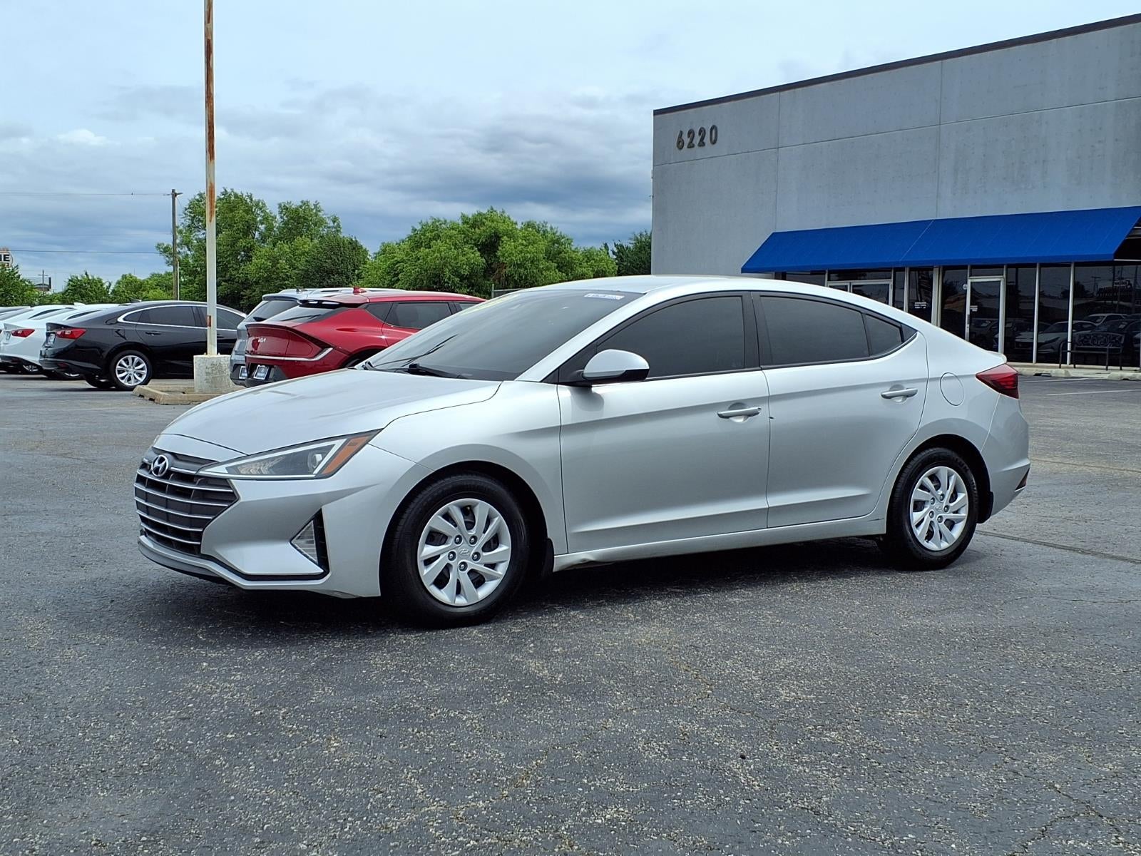2020 Hyundai ELANTRA SE