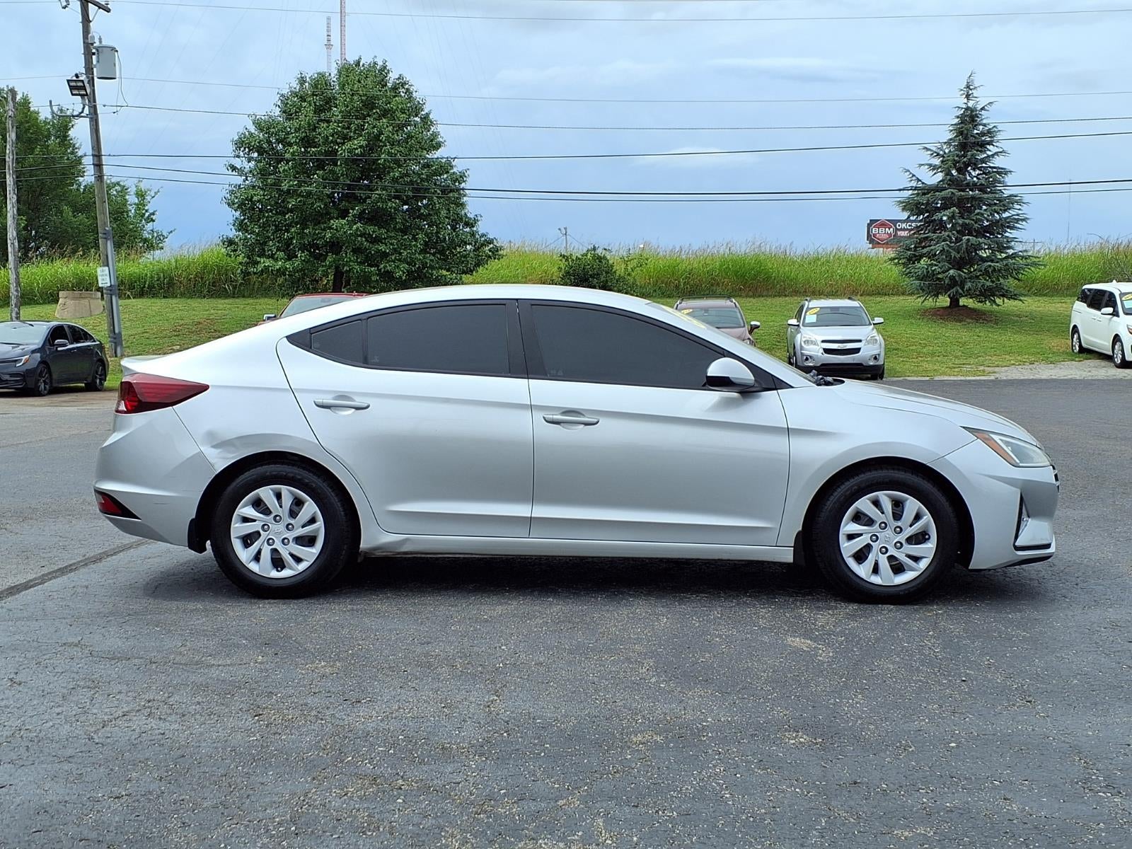 2020 Hyundai ELANTRA SE