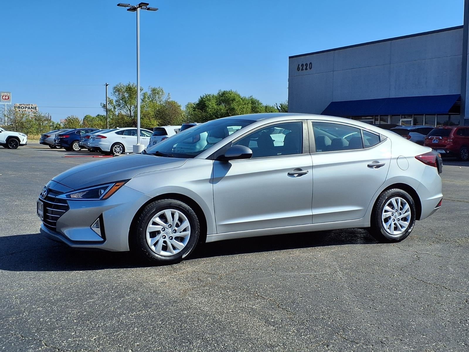 2020 Hyundai ELANTRA SE