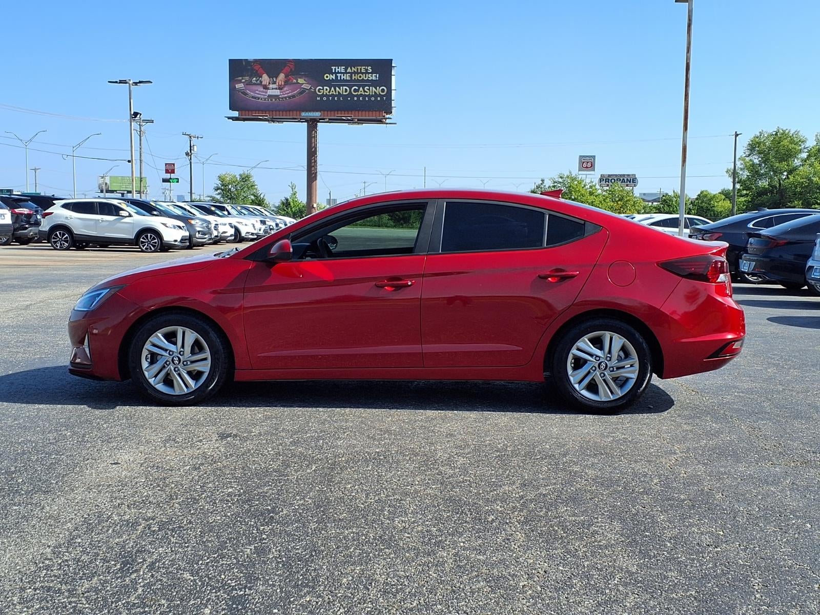 2019 Hyundai ELANTRA SEL