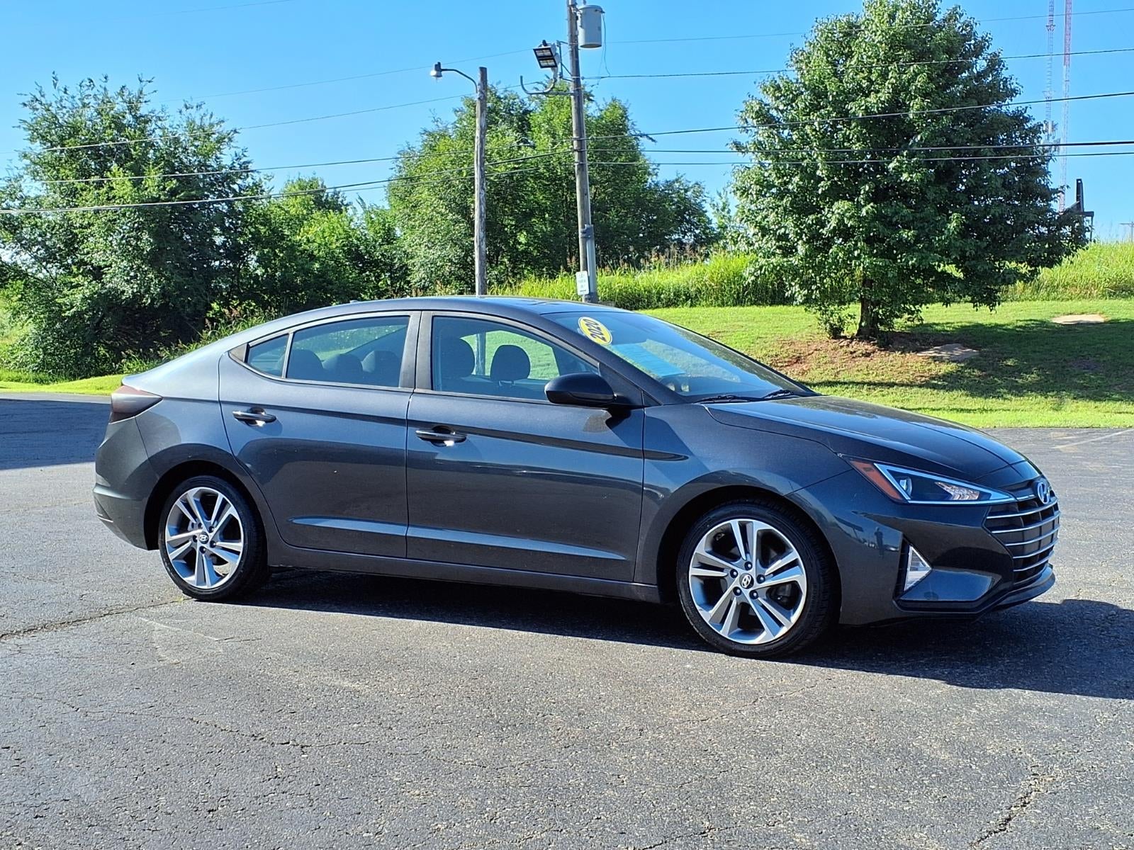 2020 Hyundai ELANTRA SEL