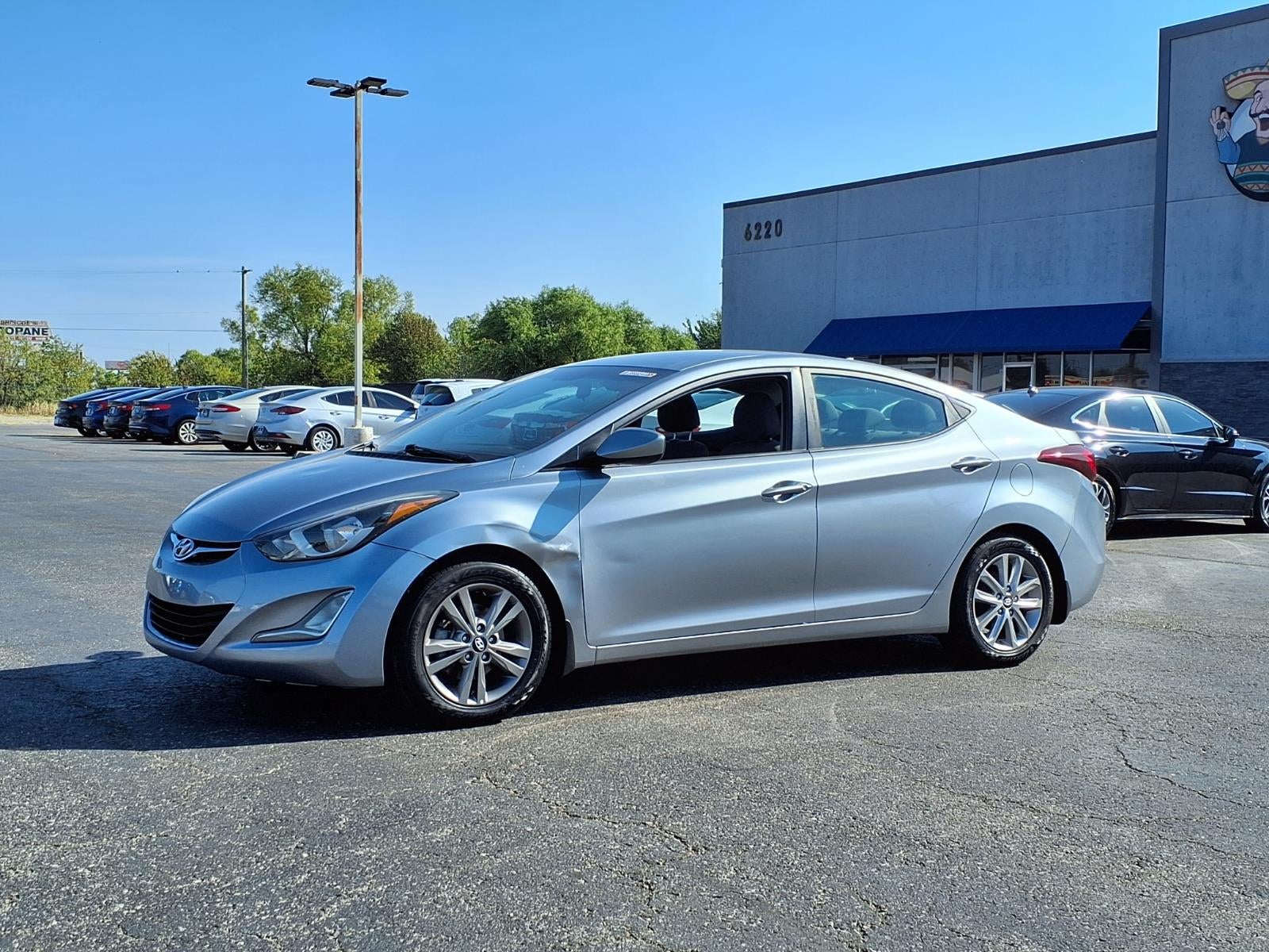 2015 Hyundai ELANTRA SE