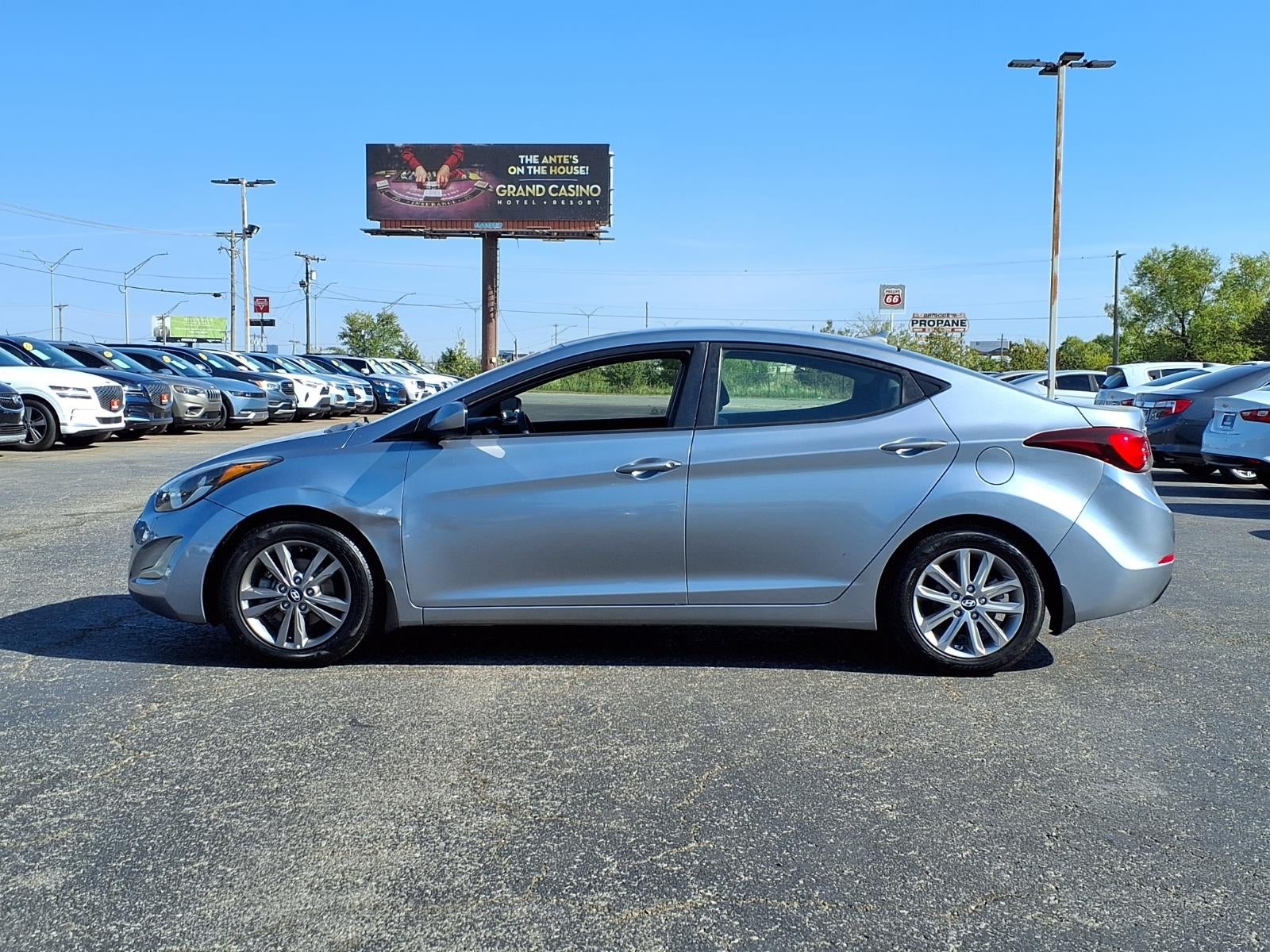 2015 Hyundai ELANTRA SE