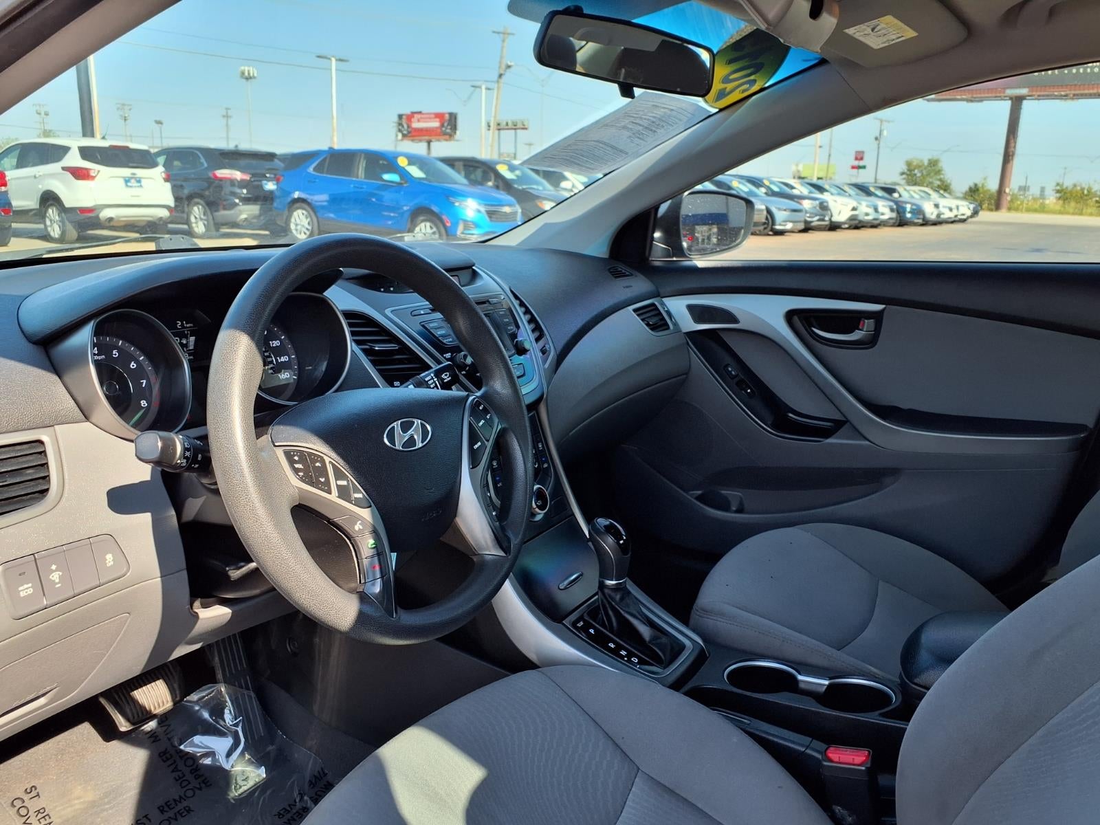 2015 Hyundai ELANTRA SE