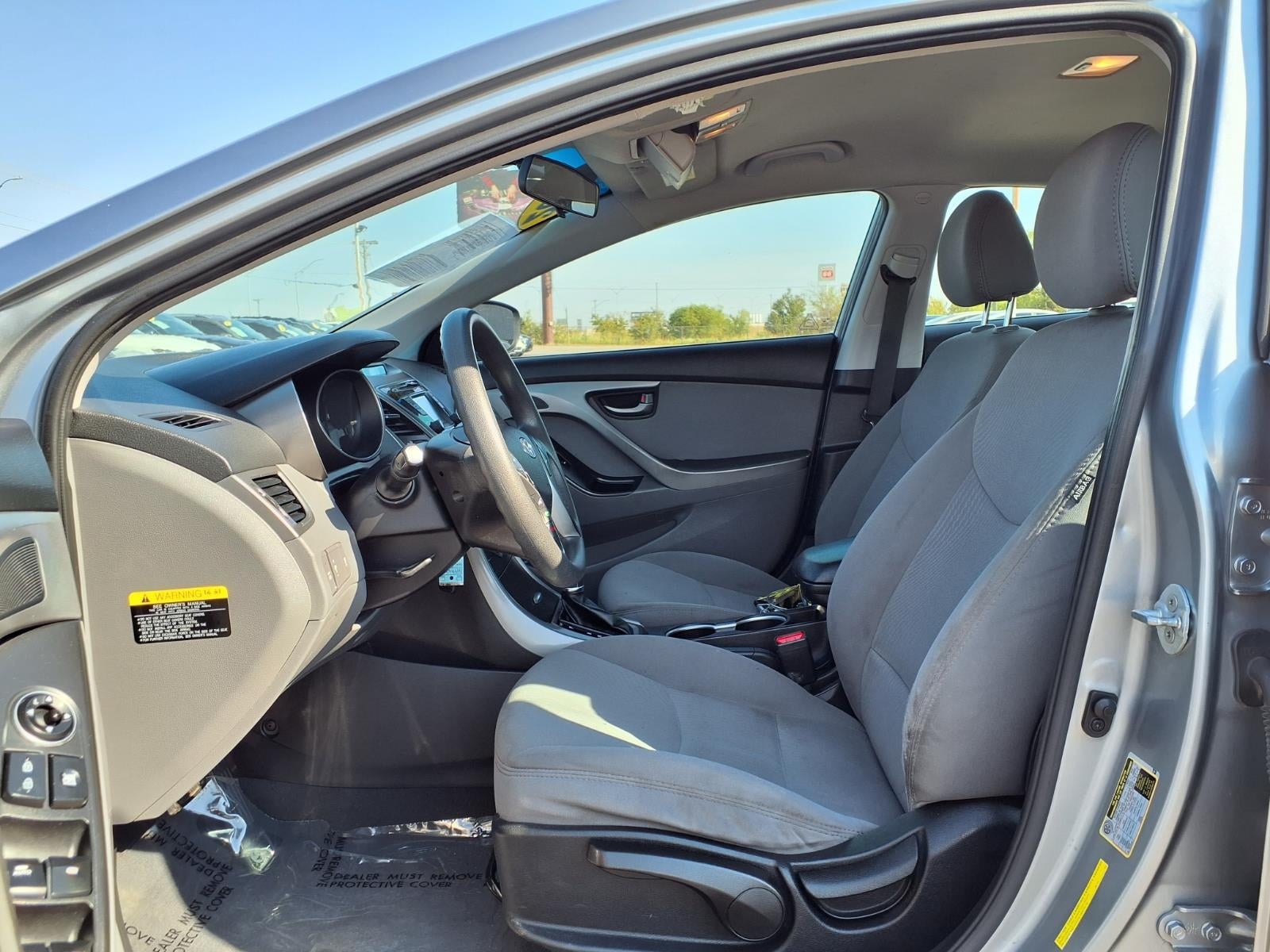 2015 Hyundai ELANTRA SE