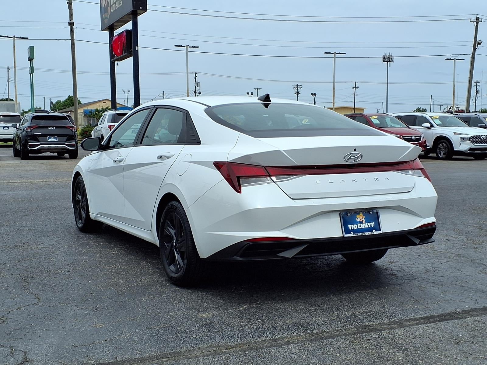 2023 Hyundai ELANTRA SEL