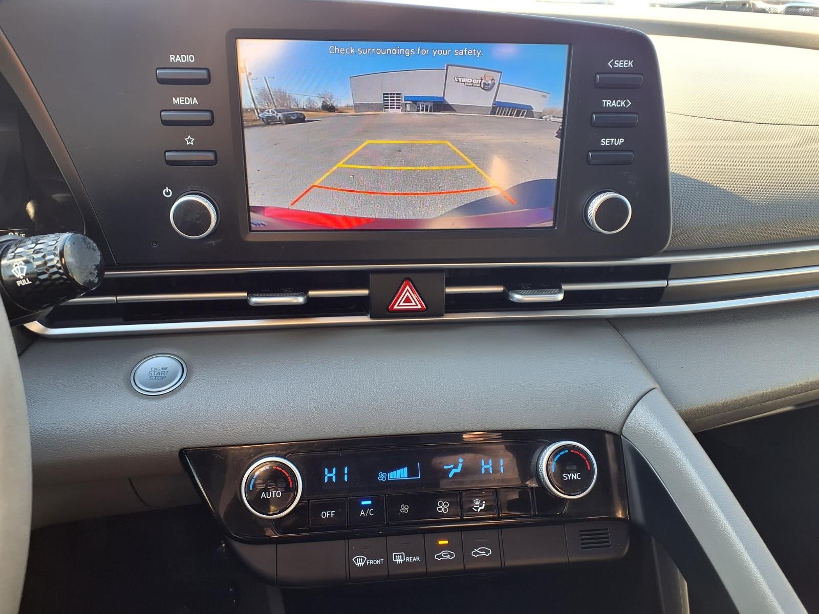 2022 Hyundai ELANTRA SEL