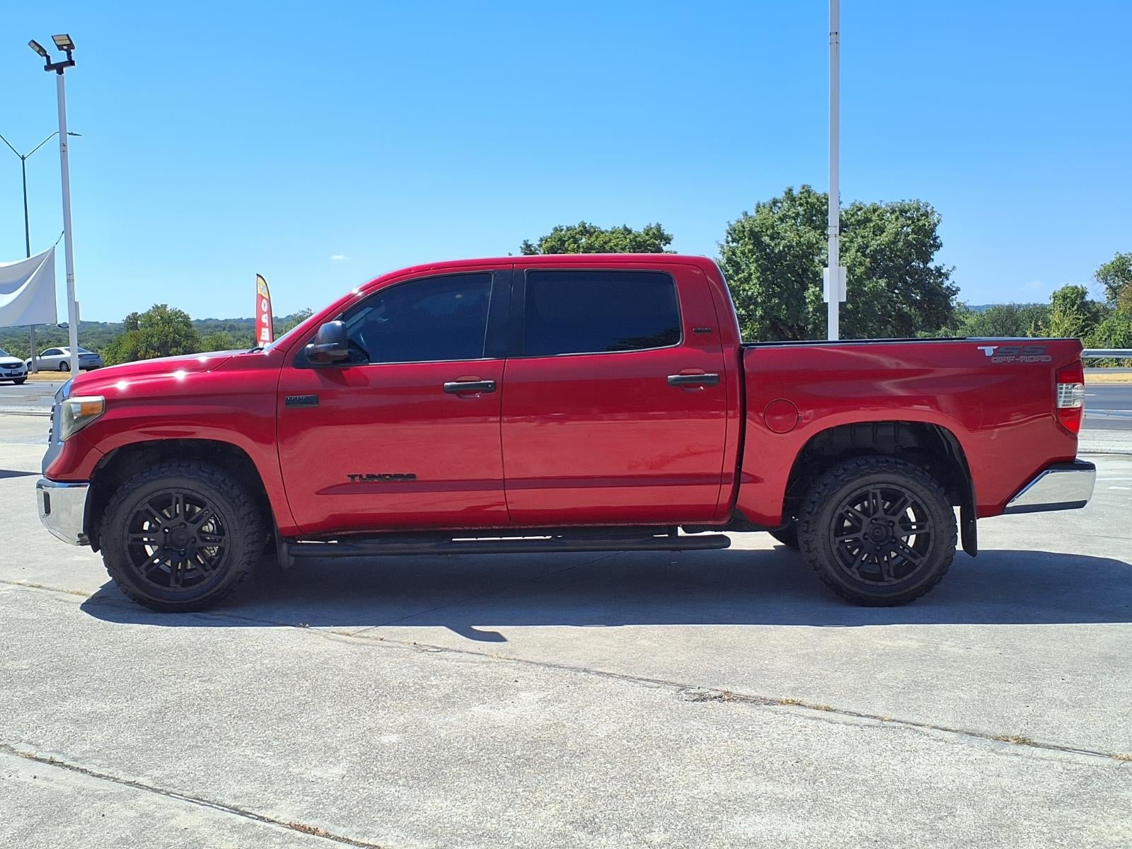 2018 Toyota Tundra SR5