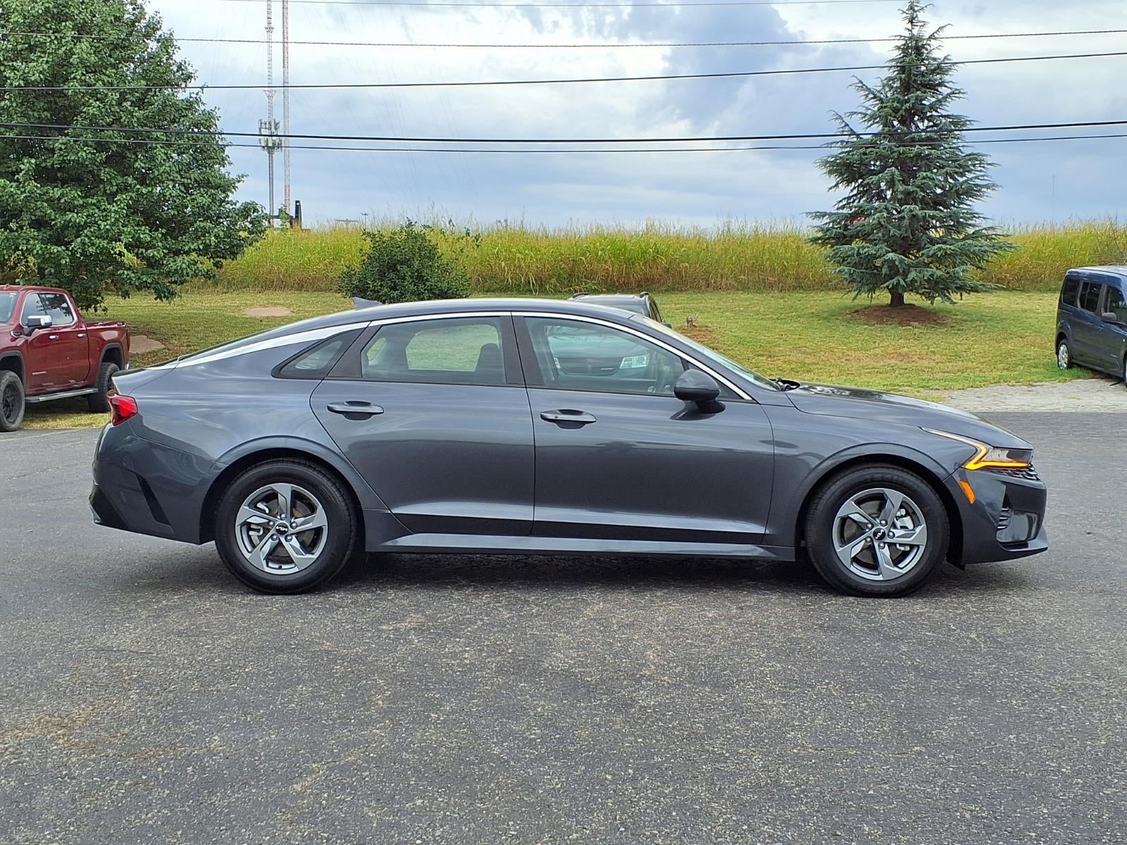 2022 Kia K5 LXS