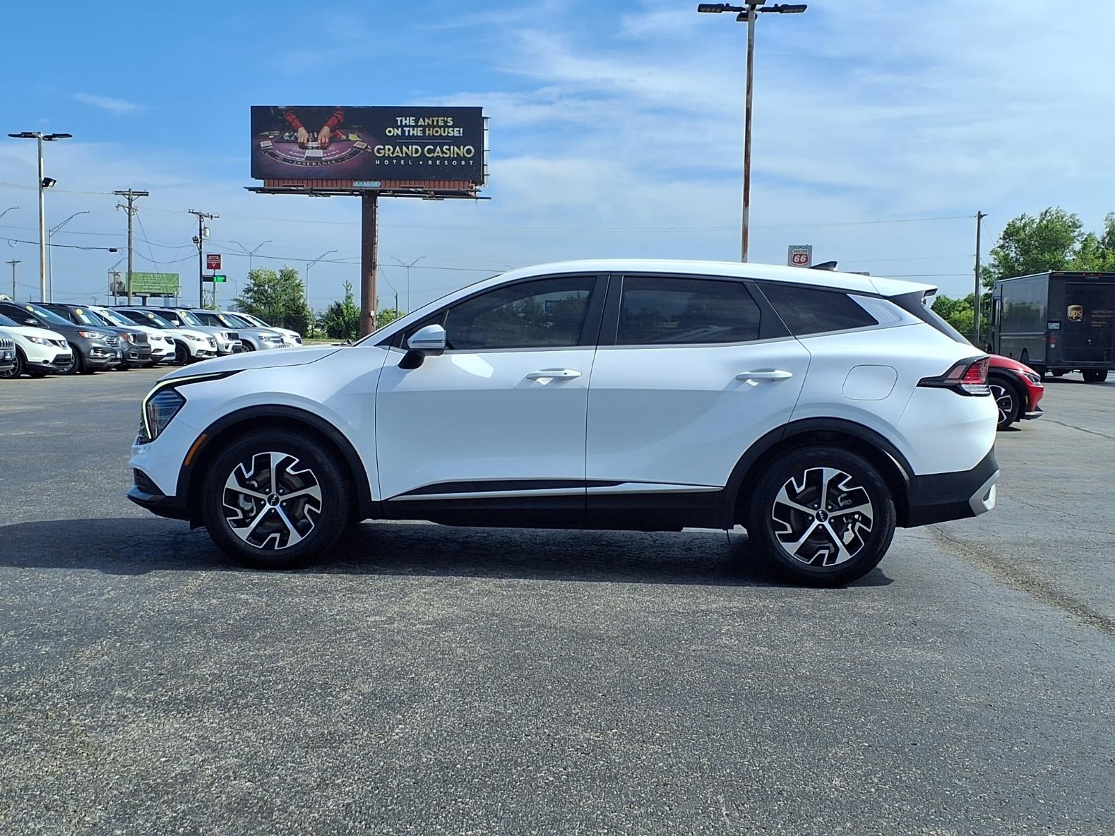 2024 Kia Sportage EX