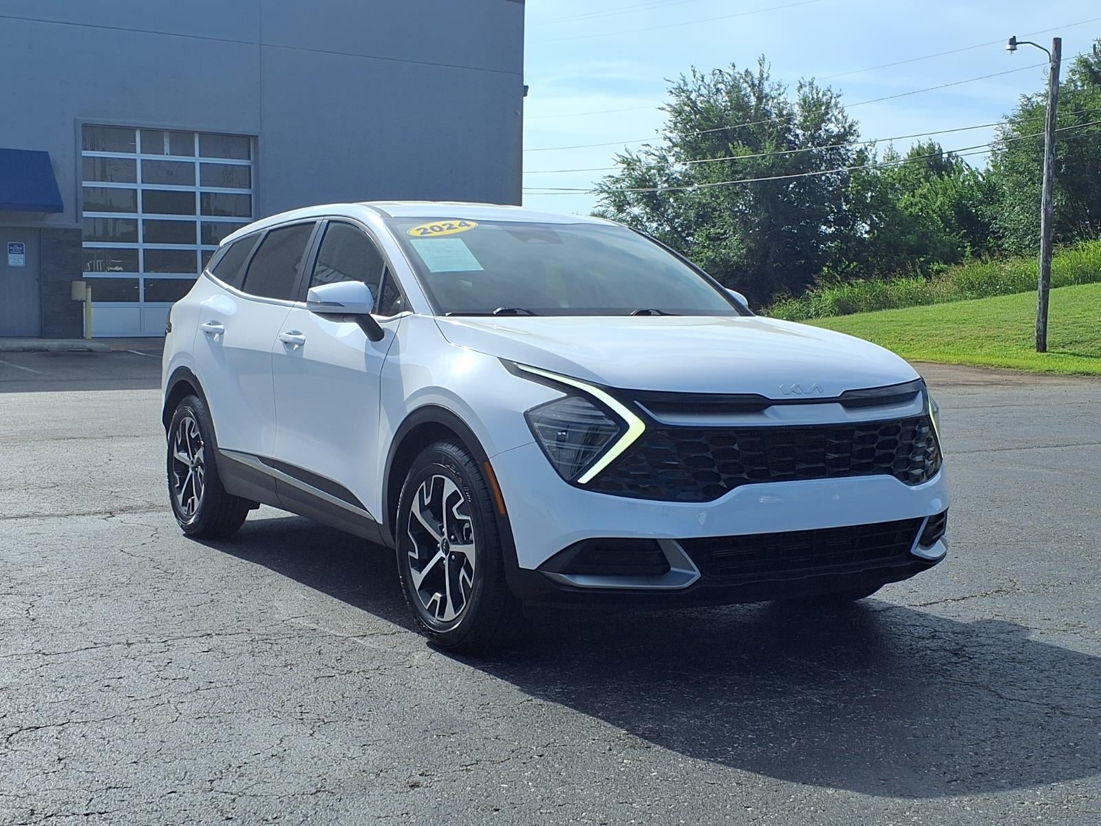 2024 Kia Sportage EX