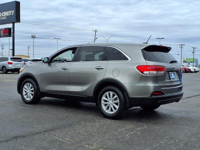 2017 Kia Sorento L