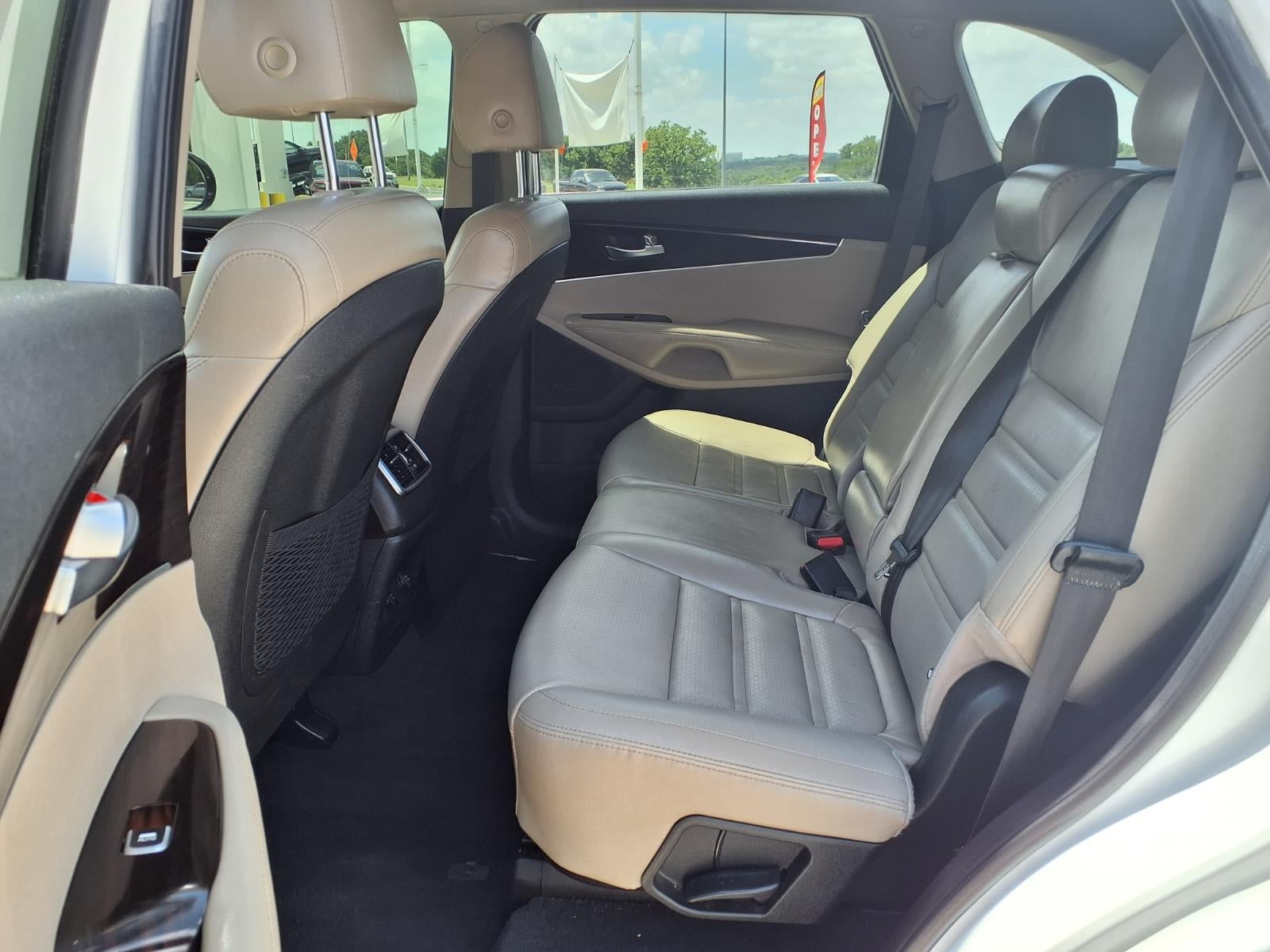 2019 Kia Sorento EX V6