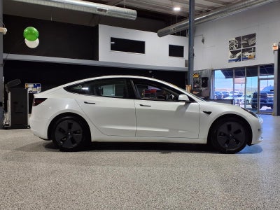 2022 Tesla Model 3 Base