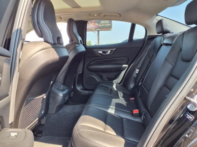 2023 Volvo S60 B5 Plus Dark Theme
