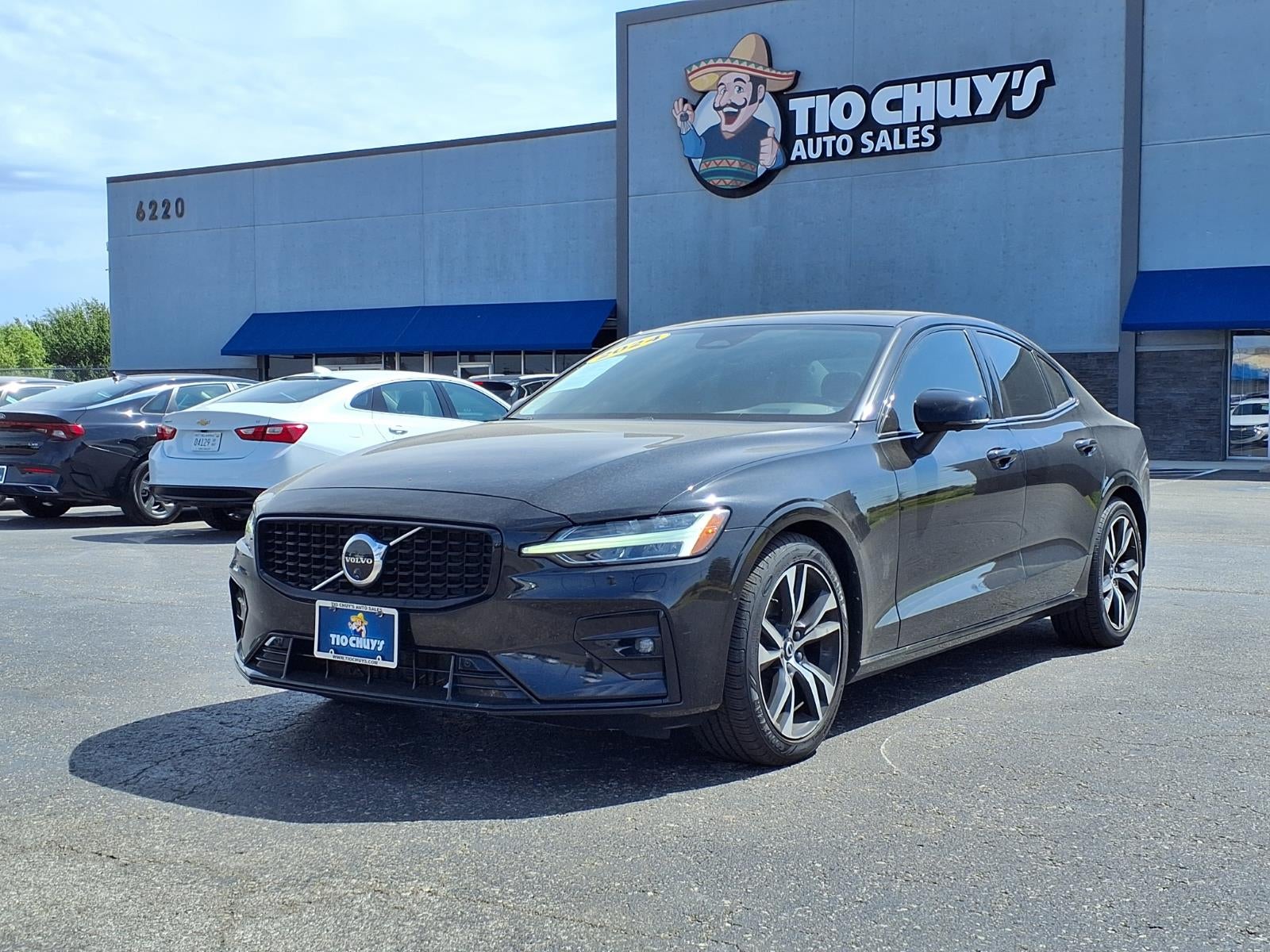 2024 Volvo S60 B5 Plus Dark Theme